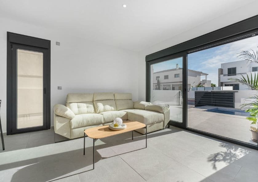 3 camera da letto Villa in vendita in Daya Nueva - 317.000 € (Rif: 6406878)