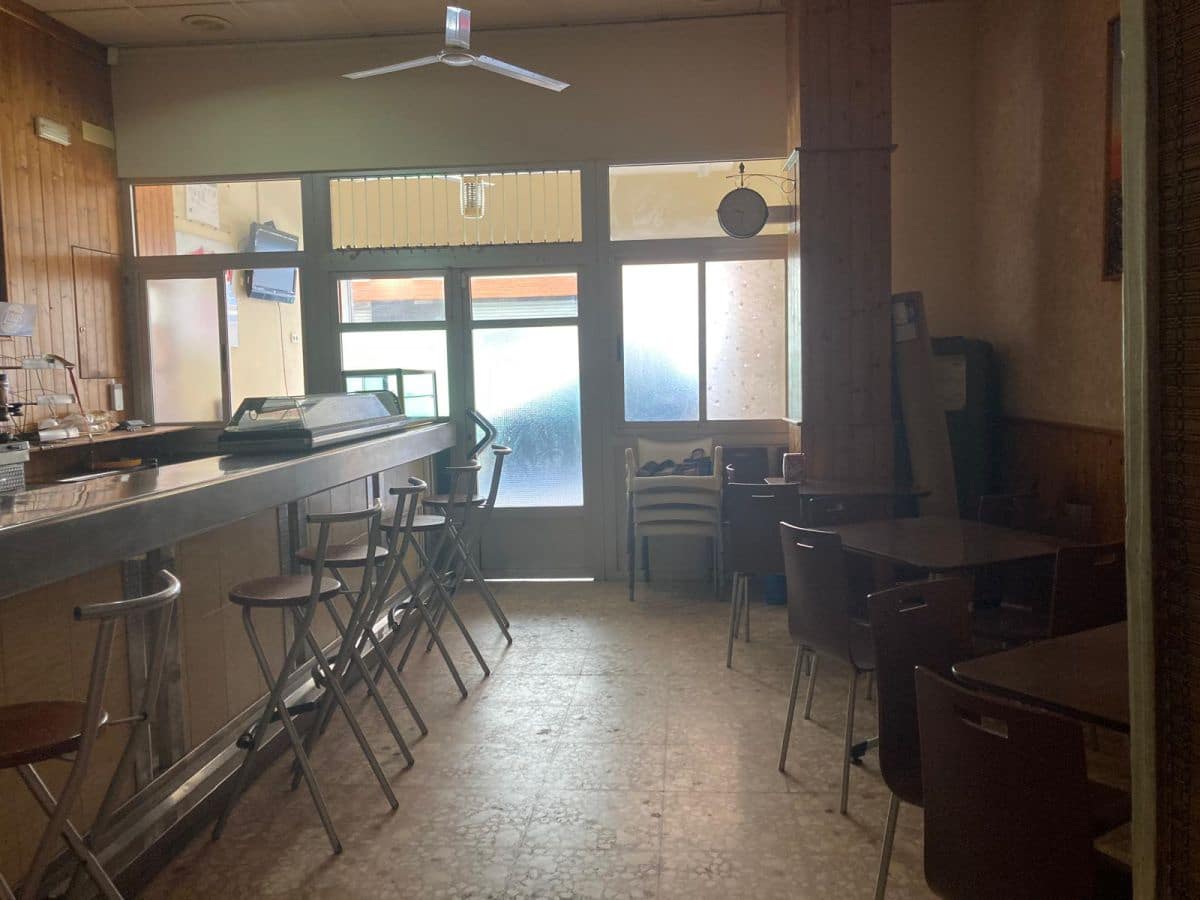 Commercieel te koop in Crevillente / Crevillent - € 65.000 (Ref: 8359443)
