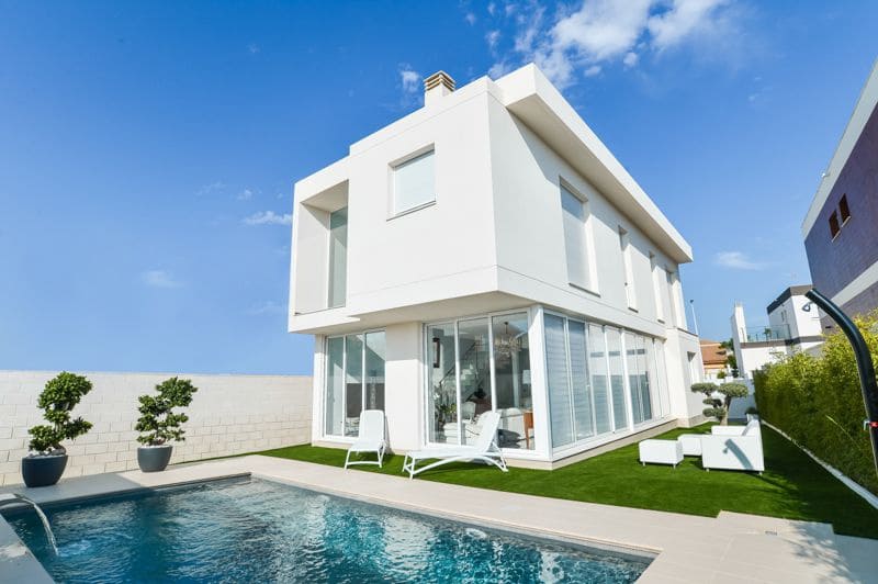 3 makuuhuone Huvila myytävänä paikassa Gran Alacant - 289 000 € (Ref: 8677695)