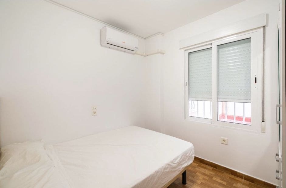 3 soveværelse Lejlighed til salg i Torrevieja - € 175.000 (Ref: 8723752)
