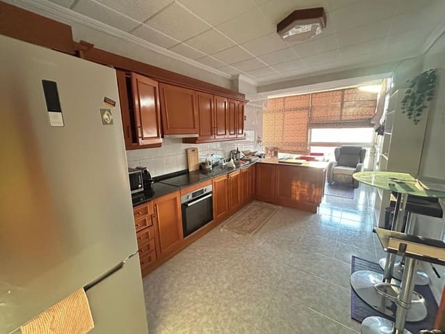 4 Zimmer Wohnung zu verkaufen in Crevillente / Crevillent - 180.000 € (Ref: 9587999)