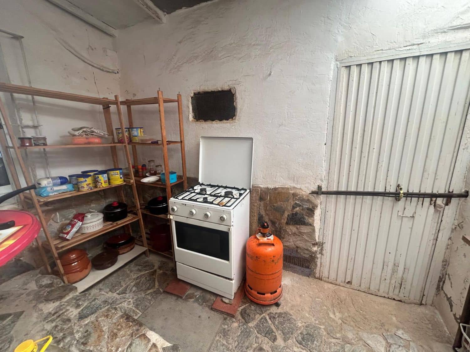 4 bedroom Finca/Country House for sale in Crevillente / Crevillent - € 160,000 (Ref: 9588010)