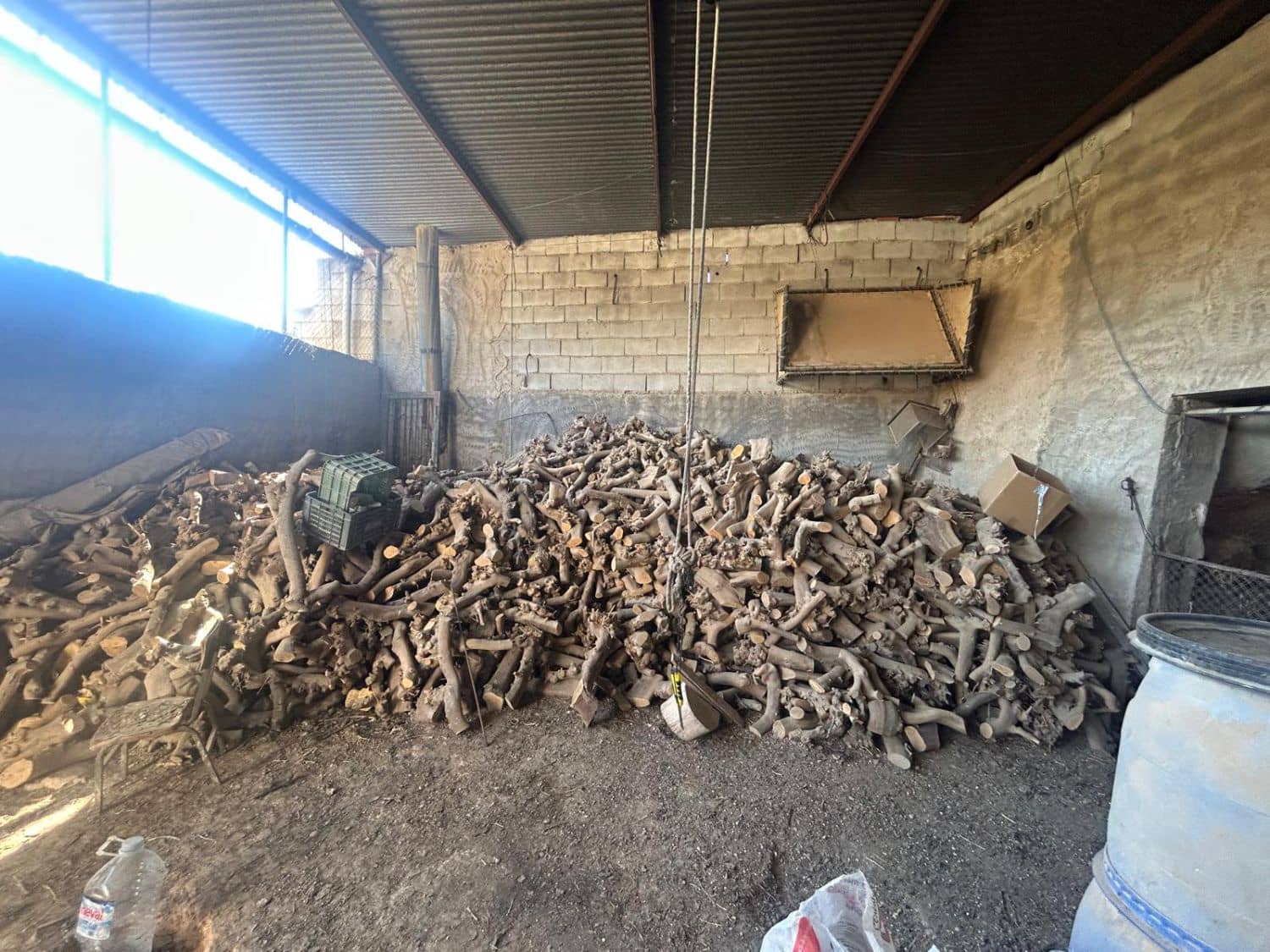 4 bedroom Finca/Country House for sale in Crevillente / Crevillent - € 160,000 (Ref: 9588010)