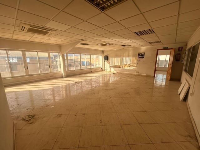 4 slaapkamer Bedrijf te koop in Crevillente / Crevillent - € 735.000 (Ref: 9588013)