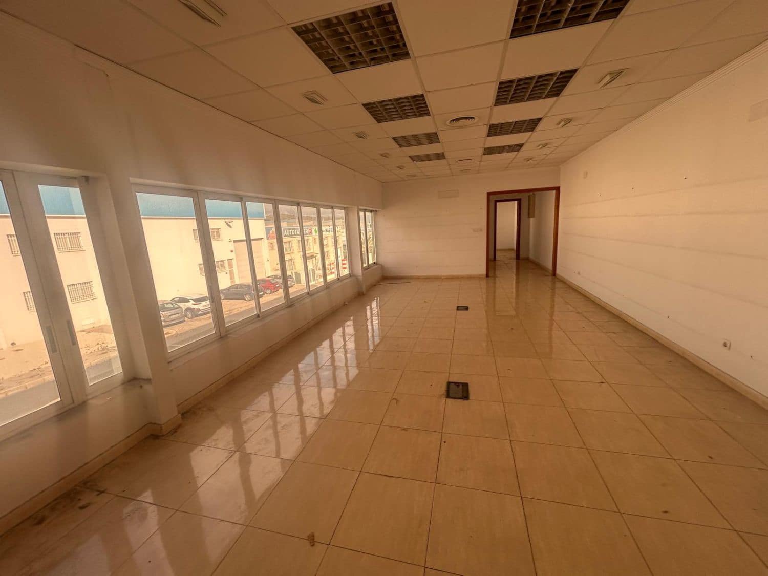 4 slaapkamer Bedrijf te koop in Crevillente / Crevillent - € 735.000 (Ref: 9588013)