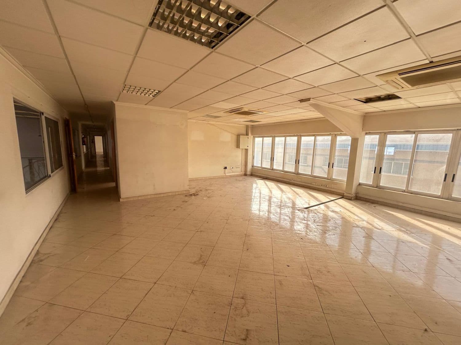 4 slaapkamer Bedrijf te koop in Crevillente / Crevillent - € 735.000 (Ref: 9588013)