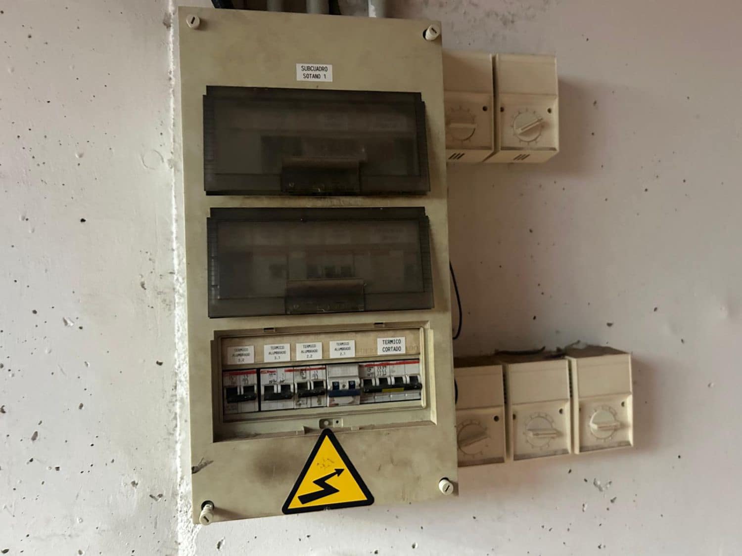 4 slaapkamer Bedrijf te koop in Crevillente / Crevillent - € 735.000 (Ref: 9588013)