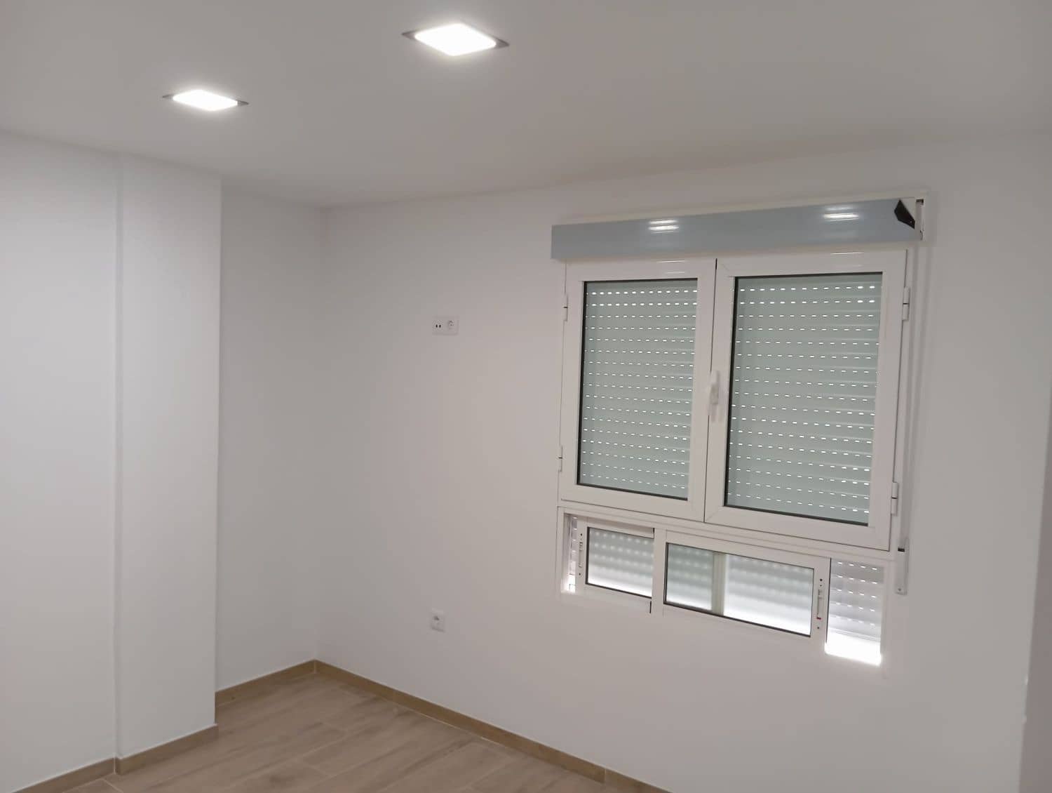 3 bedroom Apartment for sale in Torrevieja with garage - € 240,000 (Ref: 9588017)