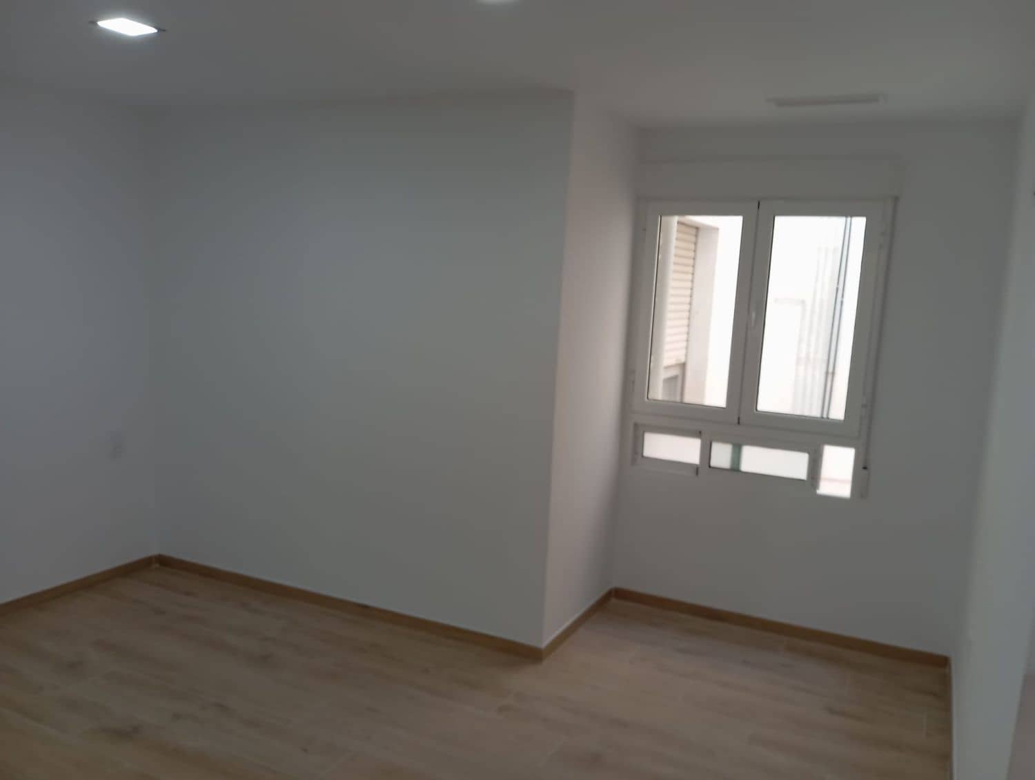 3 bedroom Apartment for sale in Torrevieja with garage - € 240,000 (Ref: 9588017)