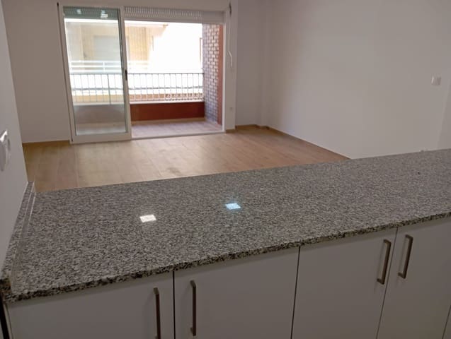 3 bedroom Apartment for sale in Torrevieja with garage - € 240,000 (Ref: 9588017)