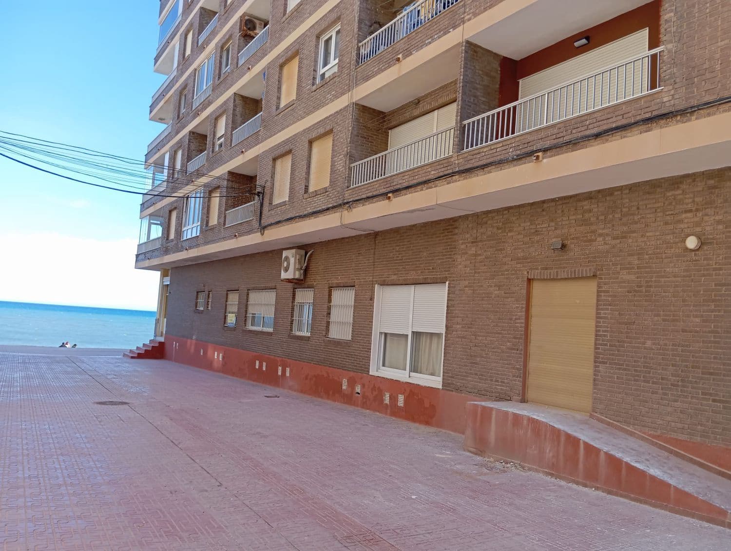 3 bedroom Apartment for sale in Torrevieja with garage - € 240,000 (Ref: 9588017)