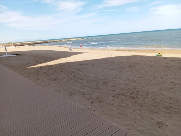 3 bedroom Apartment for sale in Torrevieja with garage - € 240,000 (Ref: 9588017)