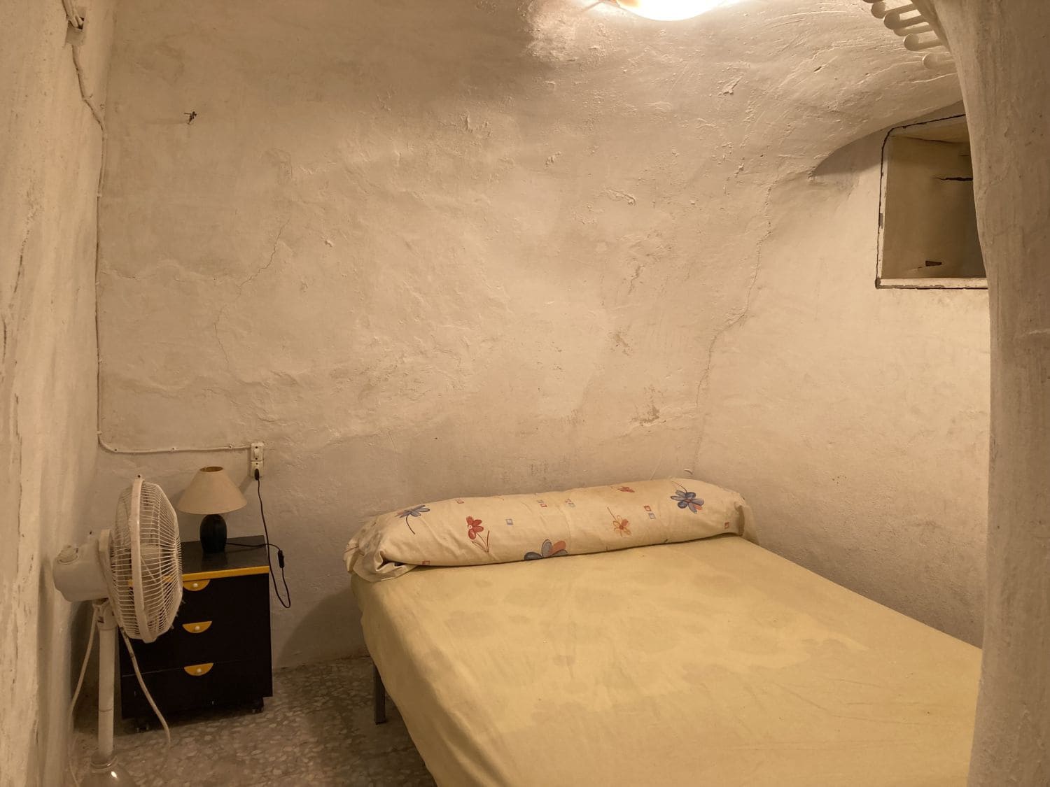 6 bedroom Finca/Country House for sale in Crevillente / Crevillent - € 129,000 (Ref: 9588019)