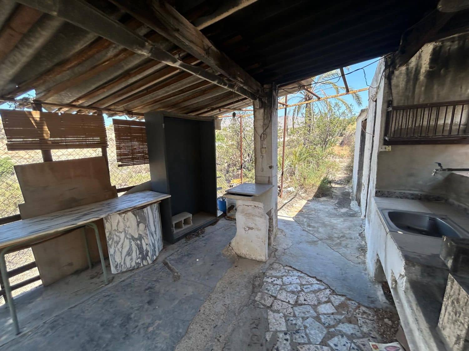 6 bedroom Finca/Country House for sale in Crevillente / Crevillent - € 129,000 (Ref: 9588019)