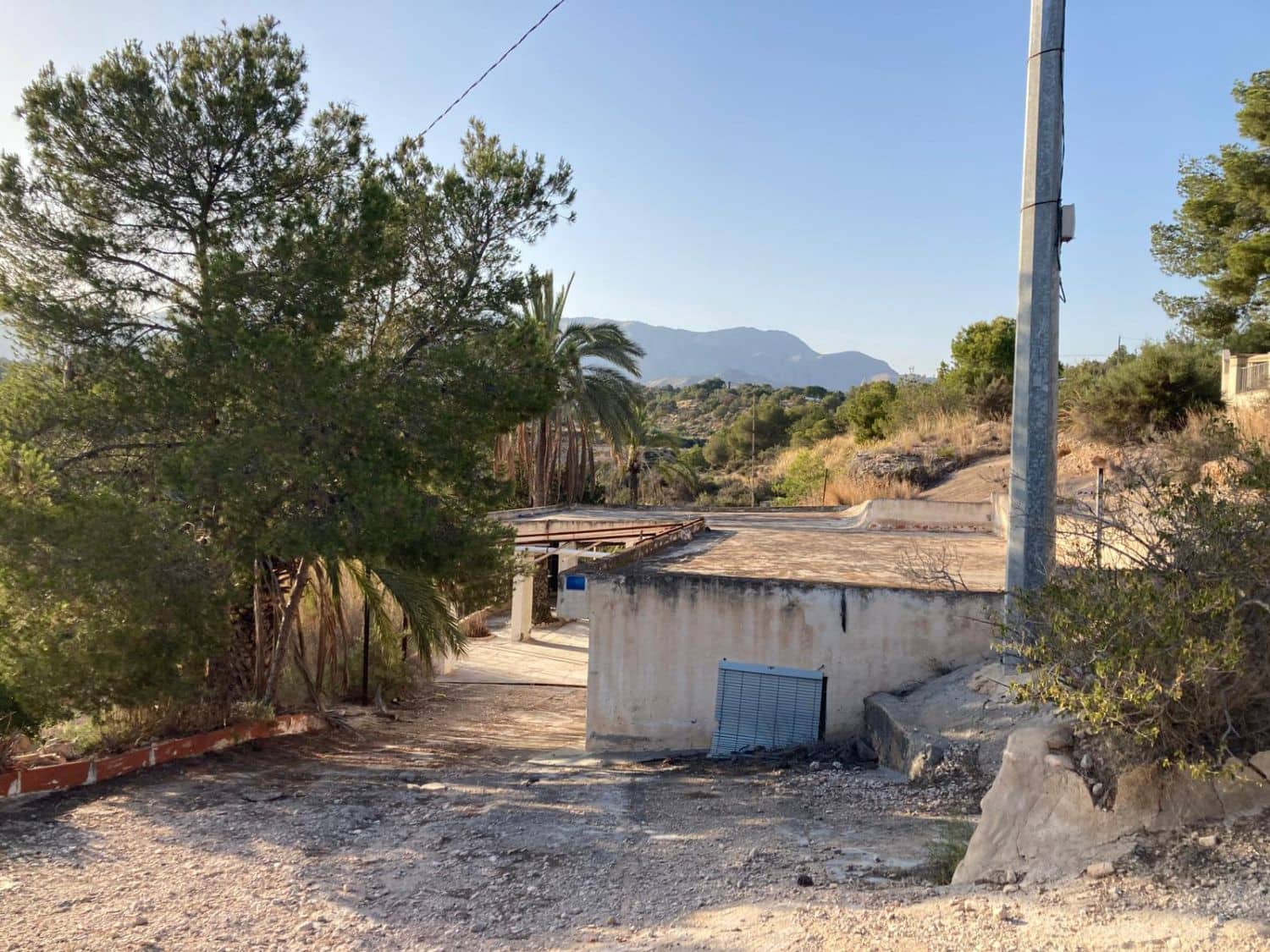 6 bedroom Finca/Country House for sale in Crevillente / Crevillent - € 129,000 (Ref: 9588019)