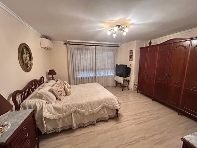 5 Zimmer Wohnung zu verkaufen in Crevillente / Crevillent - 180.000 € (Ref: 9588021)