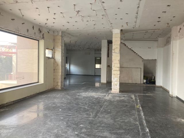 Kaupallinen vuokrattavana paikassa Crevillente / Crevillent - 1 100 € (Ref: 9588022)