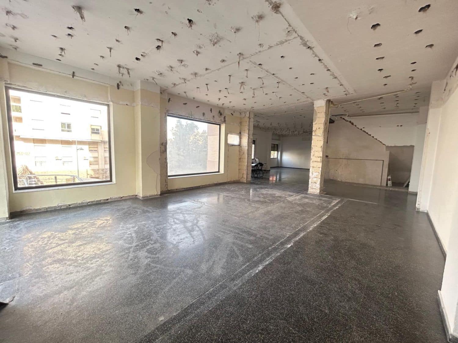 Kommersiell att hyra i Crevillente / Crevillent - 1 000 € (Ref: 9588022)