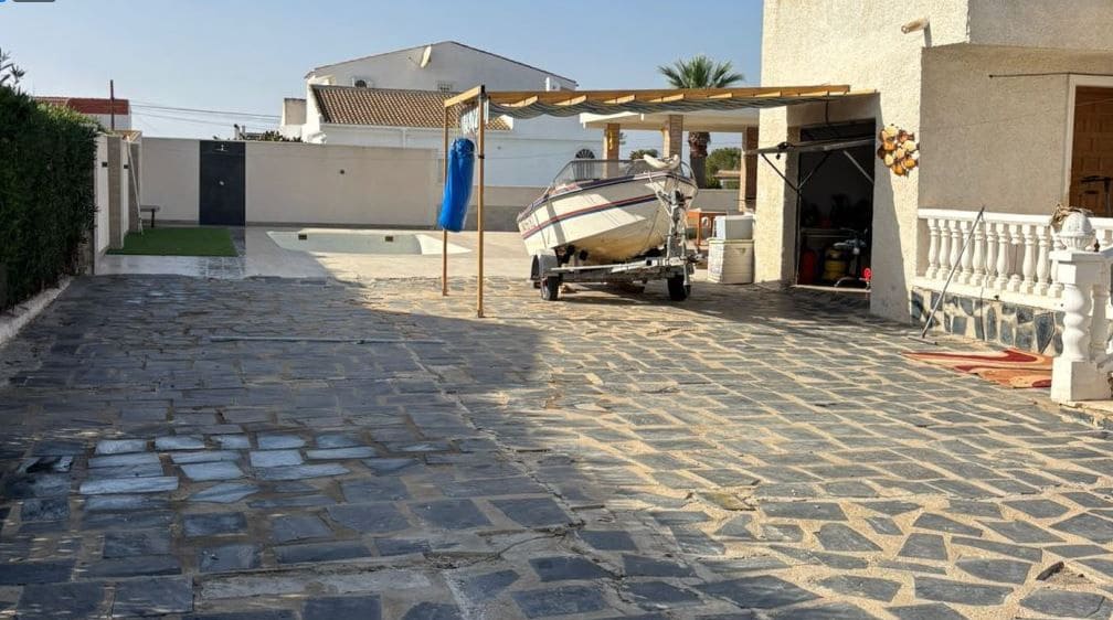 2 sypialnia Willa na sprzedaż w El Chaparral z garażem - 360 000 € (Ref: 9588025)