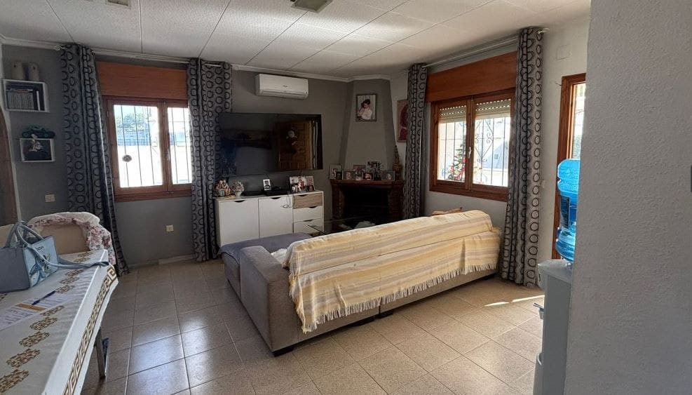 2 sypialnia Willa na sprzedaż w El Chaparral z garażem - 360 000 € (Ref: 9588025)