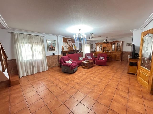 5 makuuhuone Huvila myytävänä paikassa Elche / Elx - 390 000 € (Ref: 9588026)