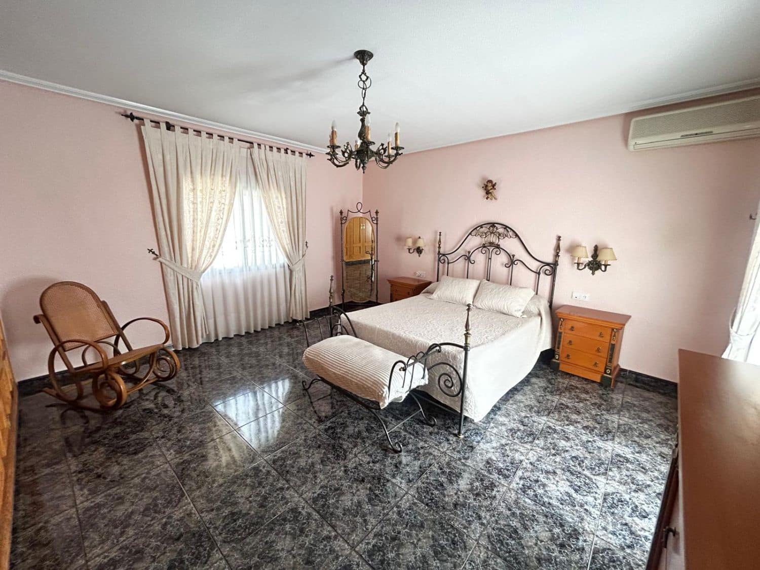 5 makuuhuone Huvila myytävänä paikassa Elche / Elx - 390 000 € (Ref: 9588026)