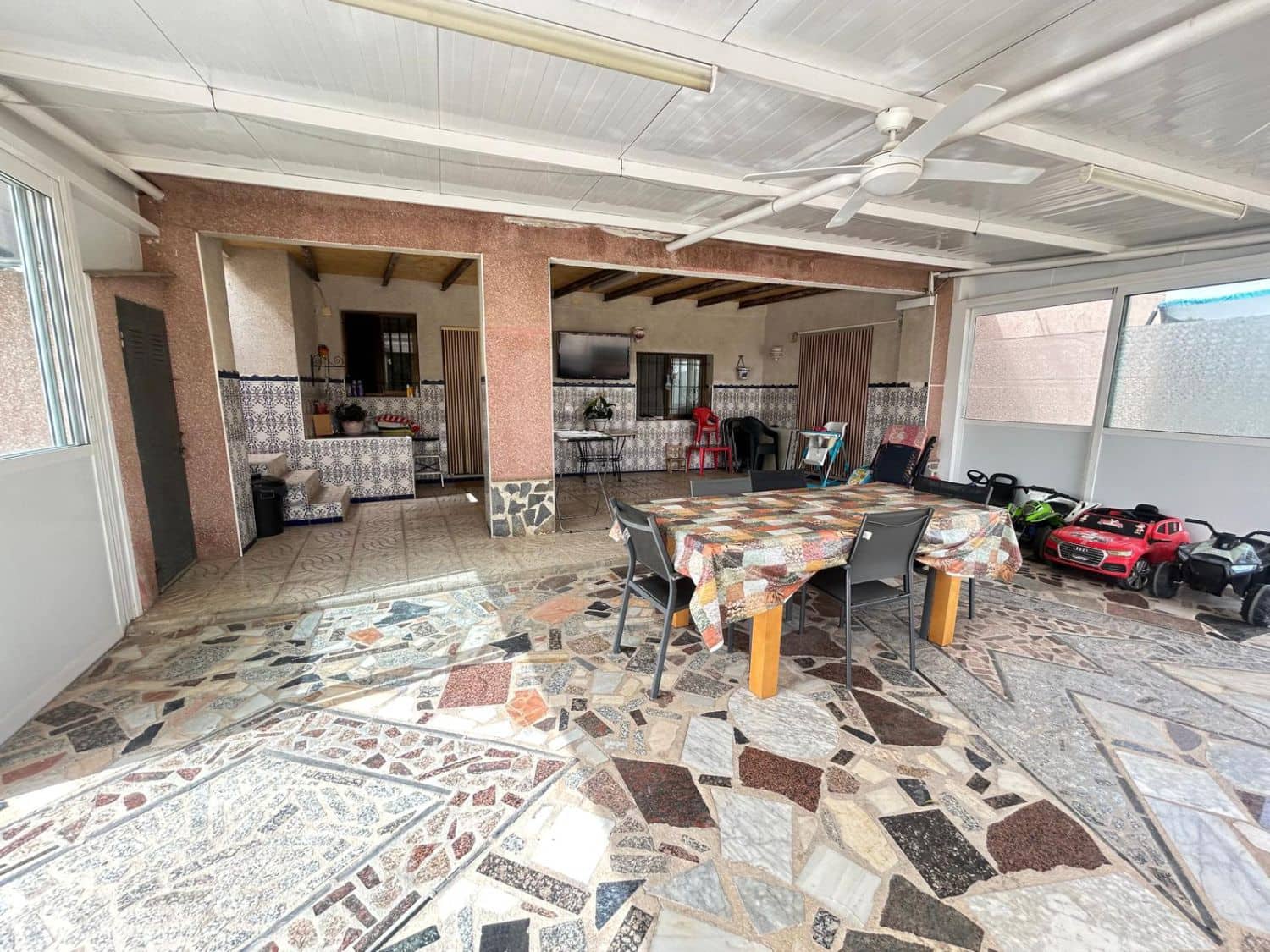 5 makuuhuone Huvila myytävänä paikassa Elche / Elx - 390 000 € (Ref: 9588026)