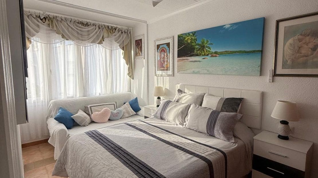 3 sypialnia Dom szeregowy na sprzedaż w Torrevieja - 180 000 € (Ref: 9588027)