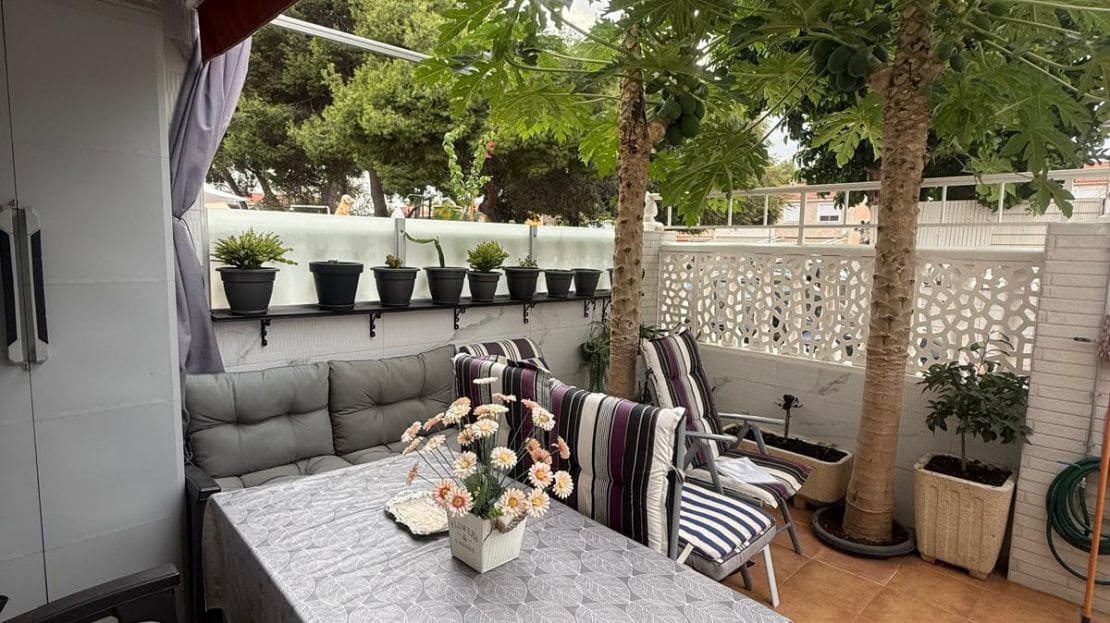 3 sypialnia Dom szeregowy na sprzedaż w Torrevieja - 180 000 € (Ref: 9588027)