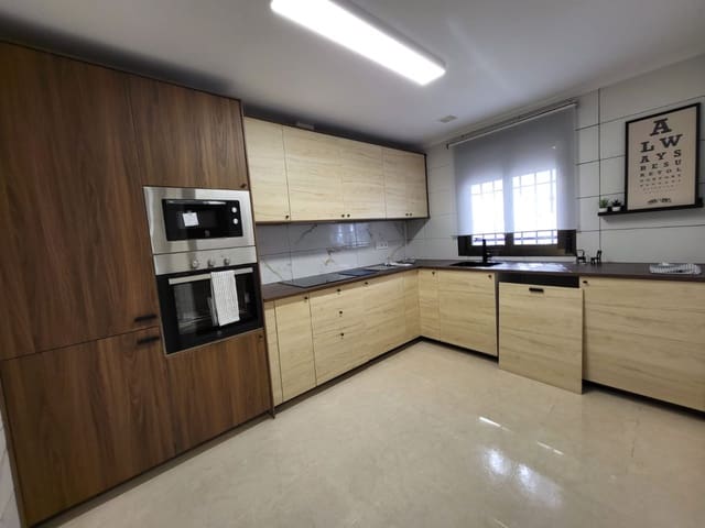 3 soveværelse Byhus til salg i San Miguel de Salinas med garage - € 229.000 (Ref: 9588028)