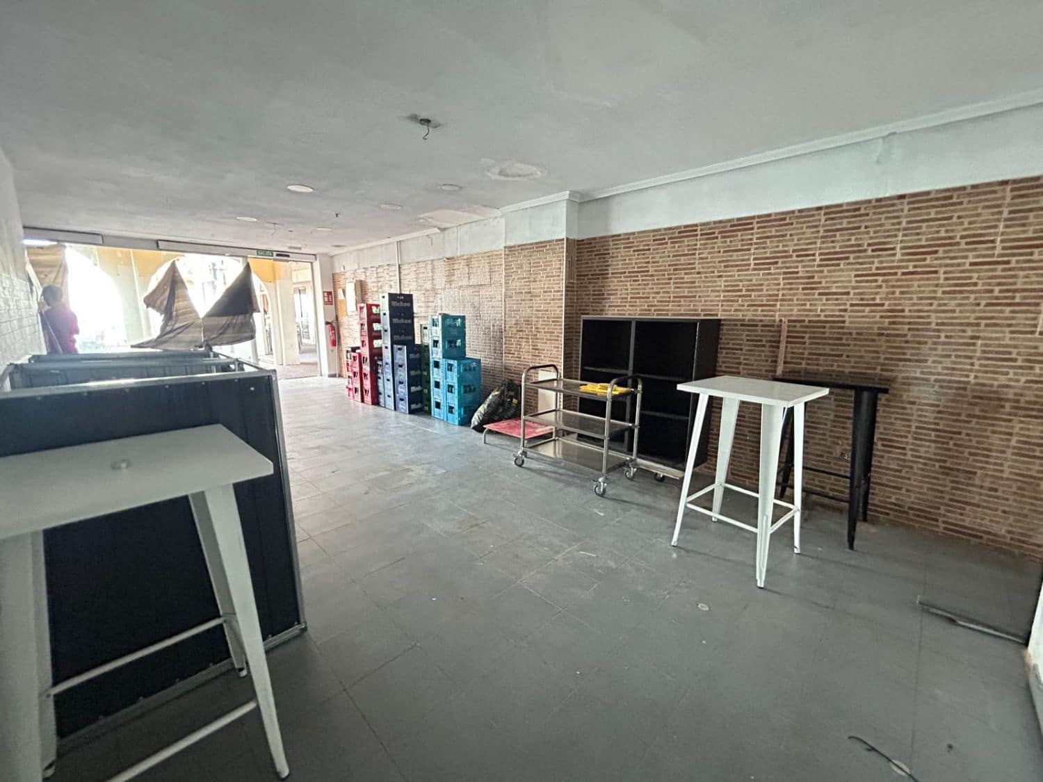 Kommersiell til salgs i Elche / Elx - € 240 000 (Ref: 9590939)