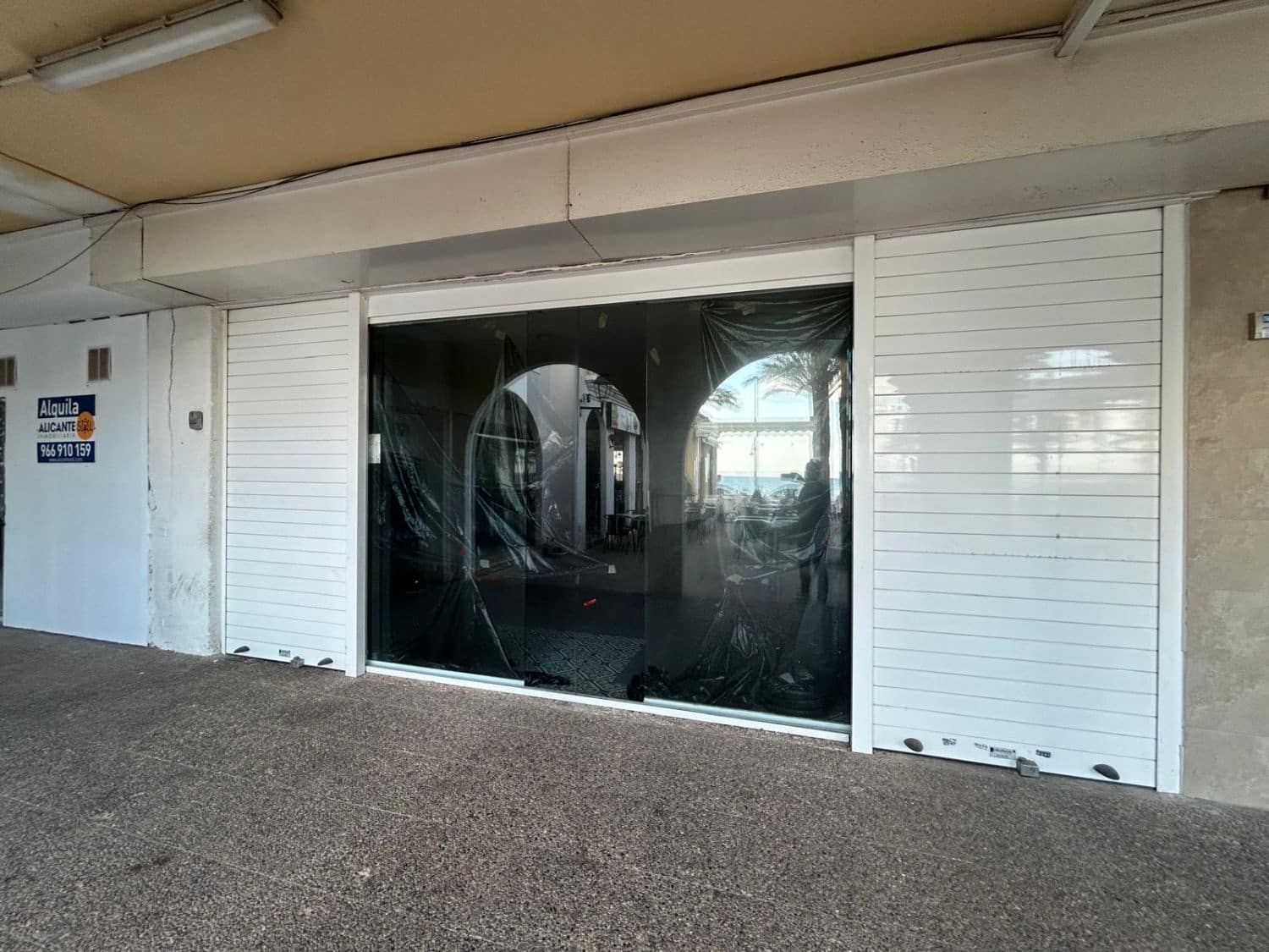 Kommersiell til salgs i Elche / Elx - € 240 000 (Ref: 9590939)