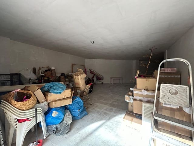 Commercieel te koop in Crevillente / Crevillent - € 58.000 (Ref: 9590940)