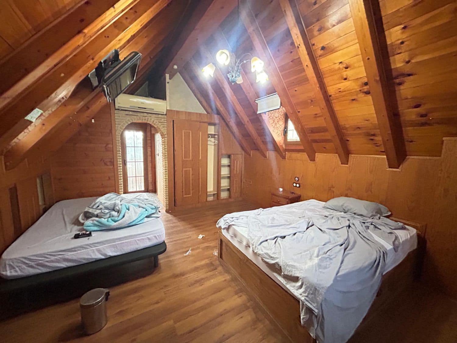 5 makuuhuone Maalaistalo myytävänä paikassa Catral mukana 
autotalli - 600 000 € (Ref: 9590941)