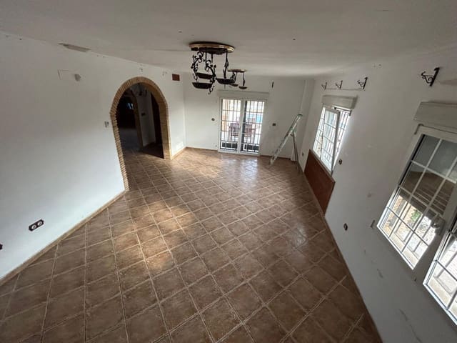 5 makuuhuone Maalaistalo myytävänä paikassa Catral mukana 
autotalli - 600 000 € (Ref: 9590941)