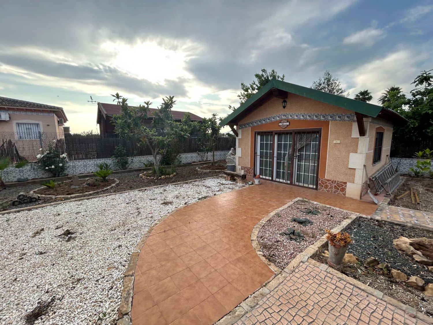 5 makuuhuone Maalaistalo myytävänä paikassa Catral mukana 
autotalli - 600 000 € (Ref: 9590941)