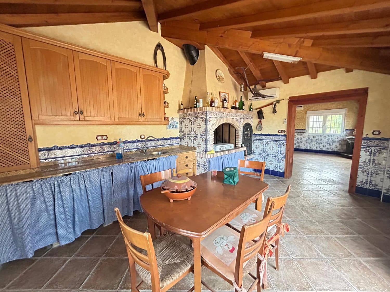 5 makuuhuone Maalaistalo myytävänä paikassa Catral mukana 
autotalli - 600 000 € (Ref: 9590941)