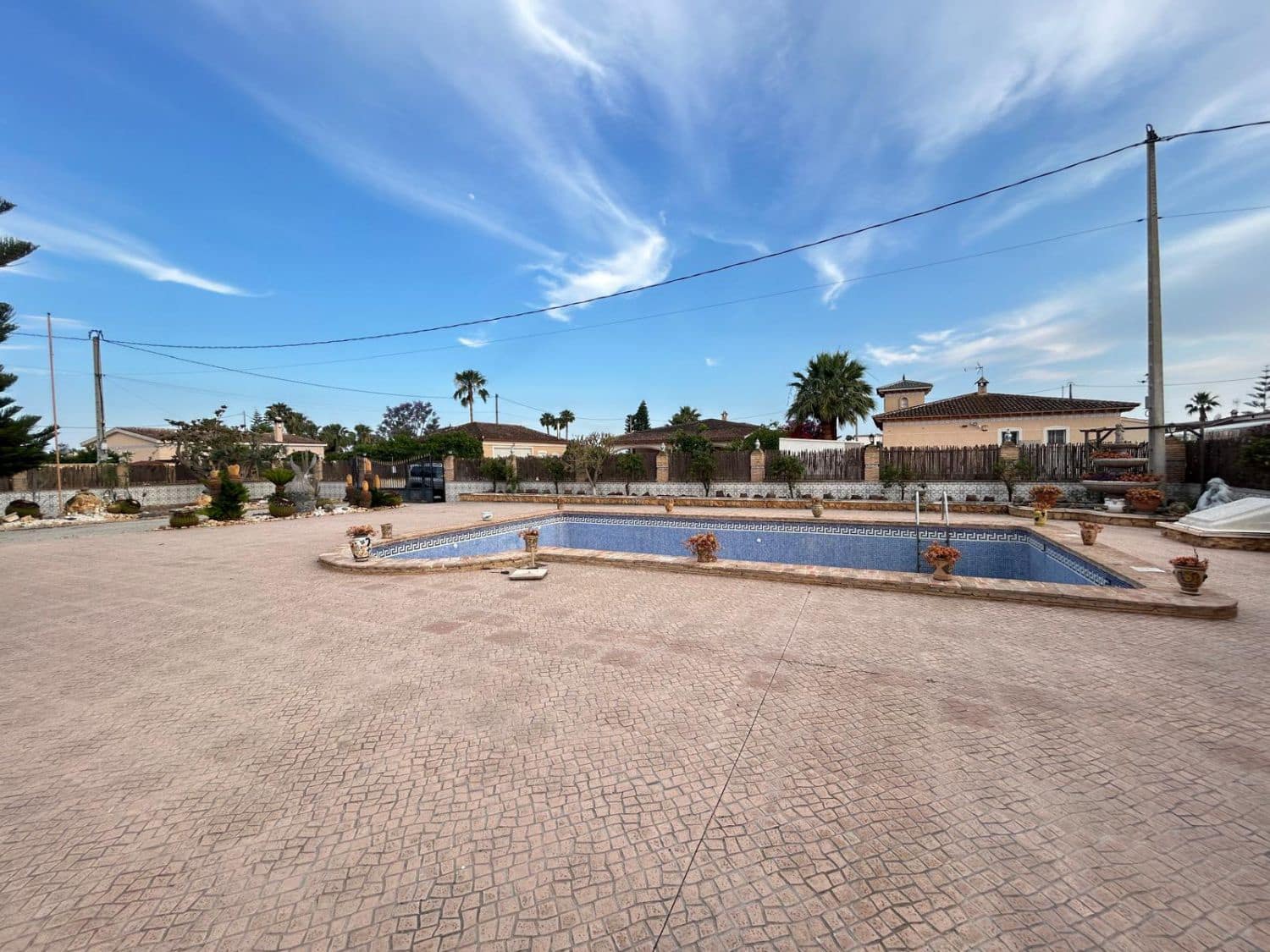 5 makuuhuone Maalaistalo myytävänä paikassa Catral mukana 
autotalli - 600 000 € (Ref: 9590941)