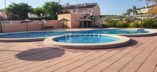 3 makuuhuone Rivitalo myytävänä paikassa Gran Alacant, Santa Pola mukana 
autotalli - 339 000 € (Ref: 9590949)