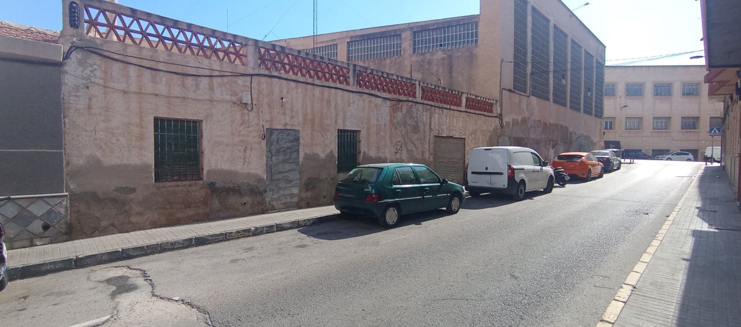 3 bedroom Townhouse for sale in Crevillente / Crevillent with garage - € 80,000 (Ref: 9590957)