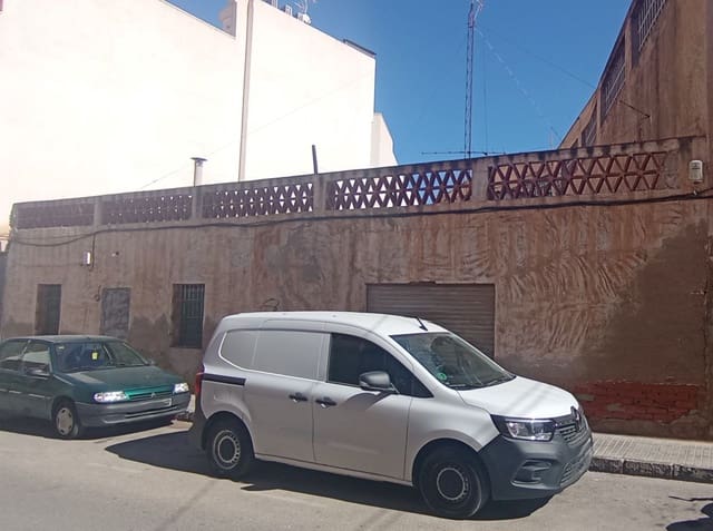 3 Zimmer Haus zu verkaufen in Crevillente / Crevillent mit Garage - 80.000 € (Ref: 9590957)
