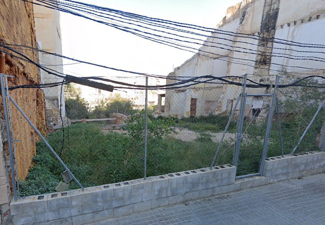 Grunde uden byggetilladelser til salg i Crevillente / Crevillent - € 120.000 (Ref: 9590960)