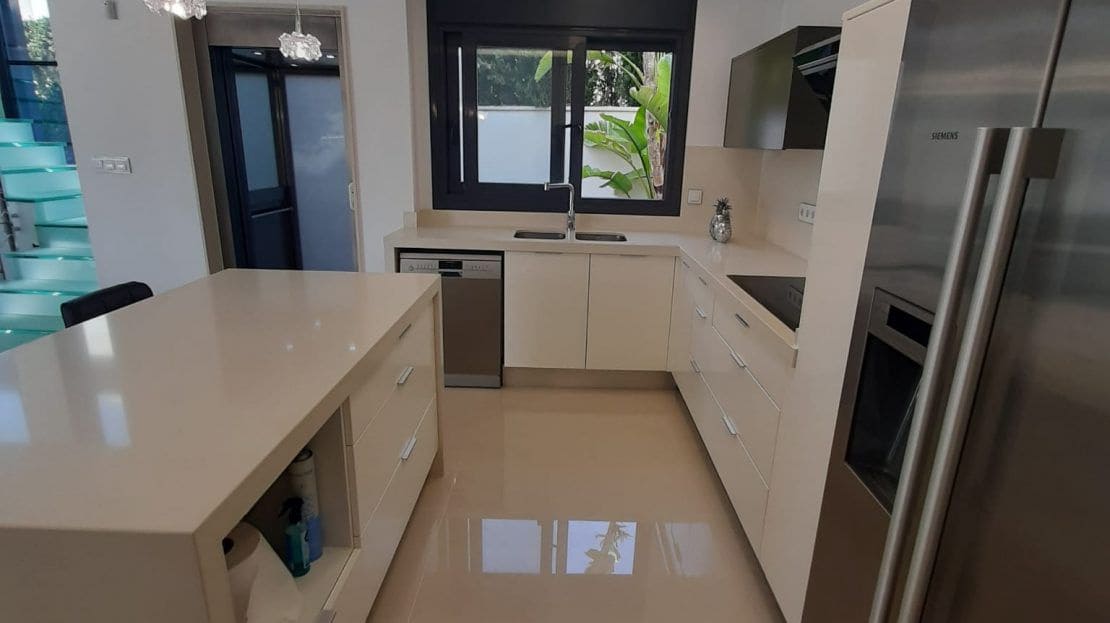 5 slaapkamer Villa te koop in San Miguel de Salinas - € 849.000 (Ref: 9590961)