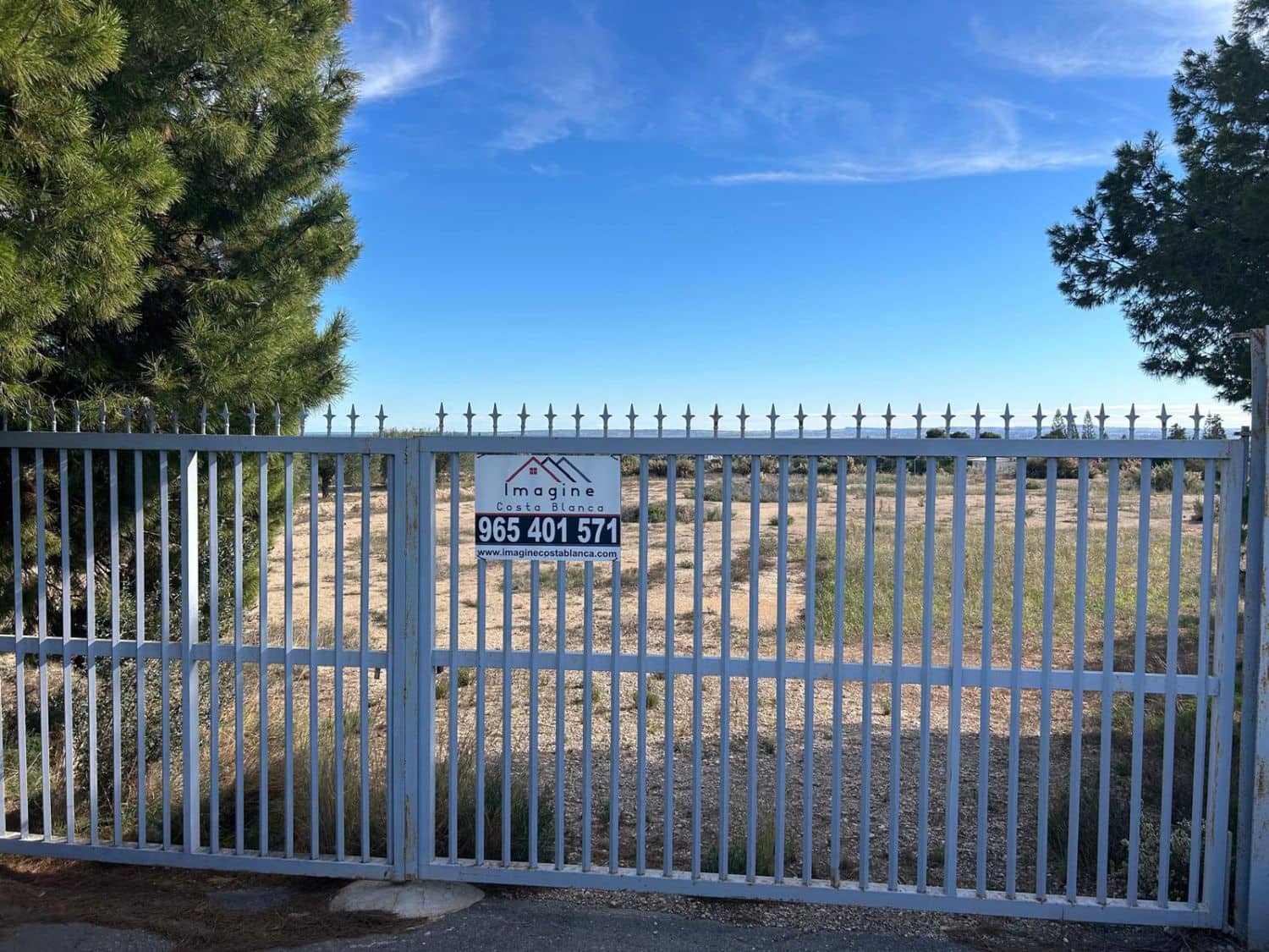 Grunde uden byggetilladelser til salg i Crevillente / Crevillent - € 120.000 (Ref: 9590963)