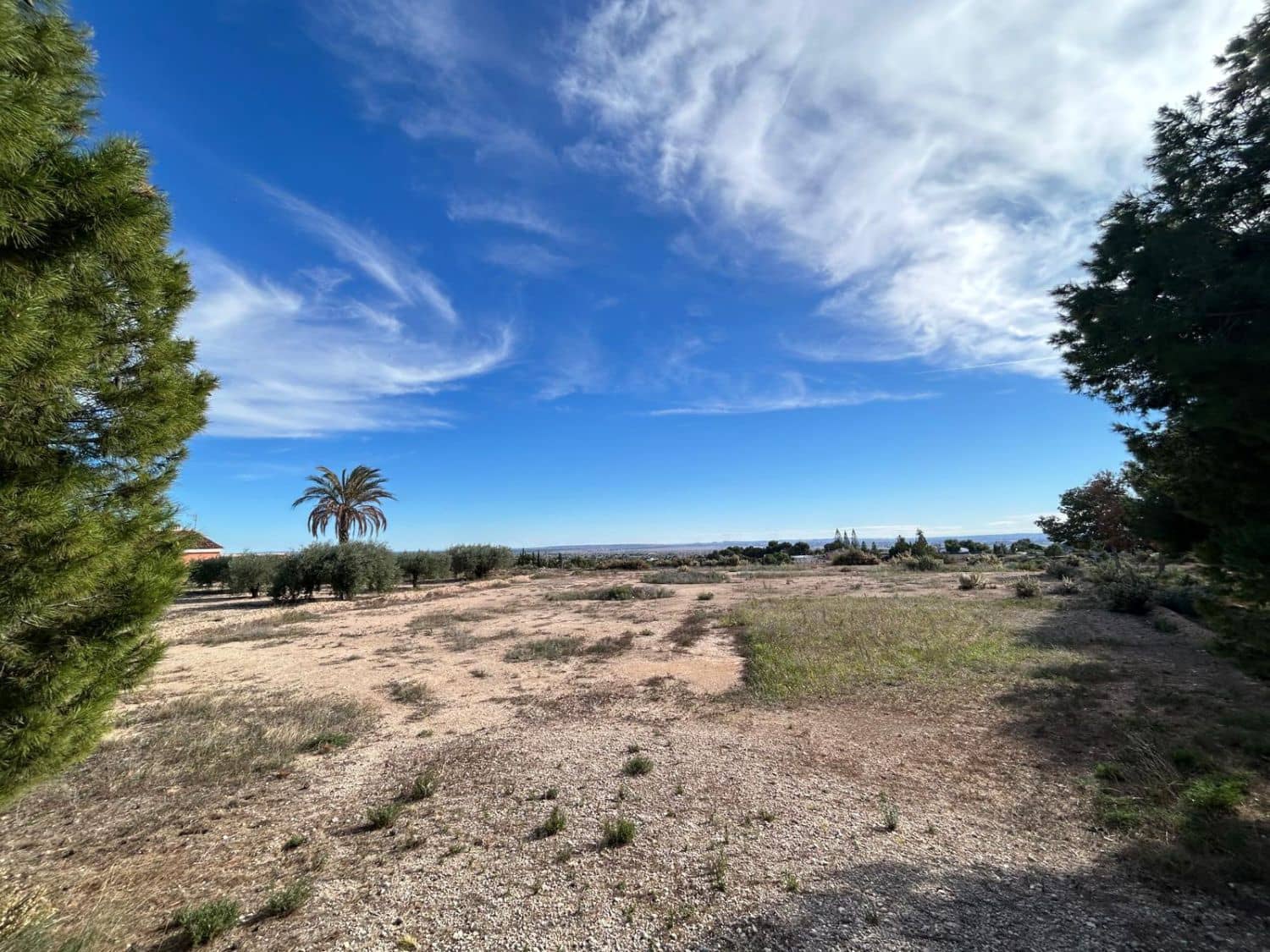 Grunde uden byggetilladelser til salg i Crevillente / Crevillent - € 120.000 (Ref: 9590963)