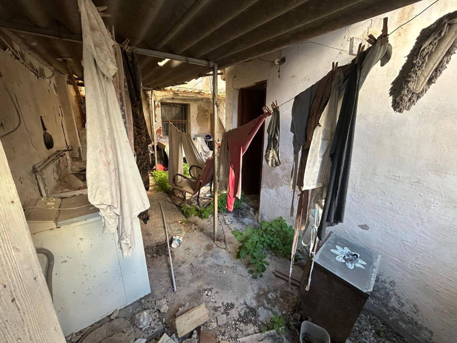 3 bedroom Townhouse for sale in Albatera - € 50,000 (Ref: 9590967)