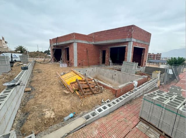 3 makuuhuone Huvila myytävänä paikassa Bigastro mukana 
autotalli - 328 000 € (Ref: 9644915)