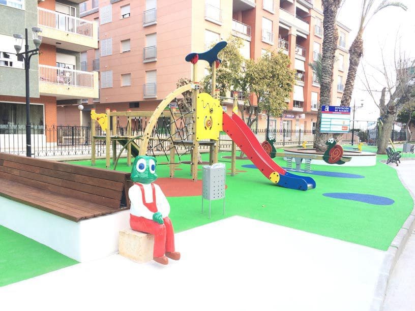 3 makuuhuone Huvila myytävänä paikassa Bigastro mukana 
autotalli - 328 000 € (Ref: 9644915)