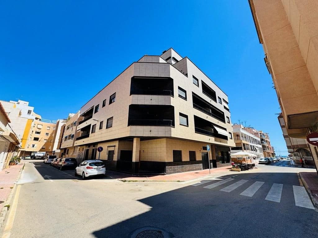 2 sovrum Lägenhet till salu i Torrevieja - 170 000 € (Ref: 9655845)