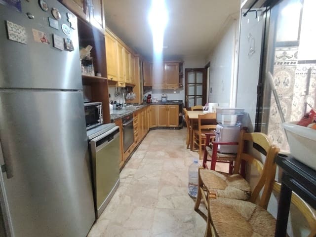 4 makuuhuone Omakotitalo myytävänä paikassa Crevillente / Crevillent - 180 000 € (Ref: 9770391)